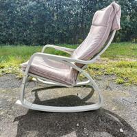 Sedia a dondolo Ikea