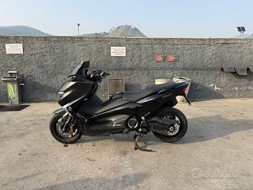 Scooter T-max 2018 all. SX- scarico Akrapovic