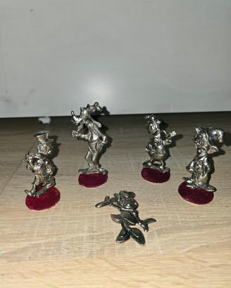 statuette disney