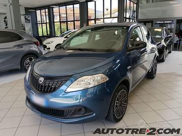 Lancia Ypsilon 1.0 firefly hybrid Gold Plus s...