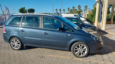 Opel zafira 7 posti