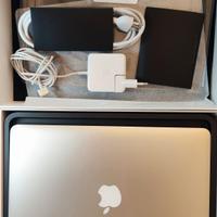 Apple MacBook Air Intel Core i7 solo 55 cicli ric