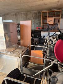 Stock Mobili Ufficio: Scrivanie Armadi, Sedie ecc.