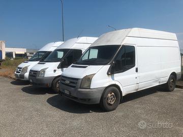 N°4 FURGONI FORD TRANSIT