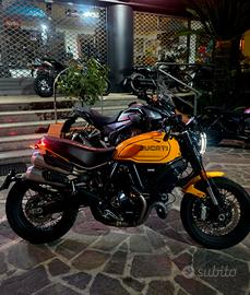 DUCATI SCRAMBLER 1100 TRIBUTO