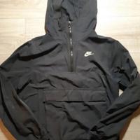 windbreaker nike