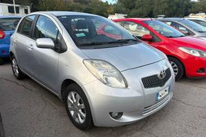 Toyota Yaris 1.3 5 porte Sol