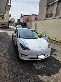 tesla model 3 rwd