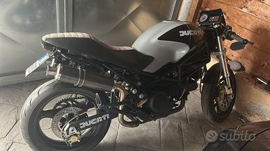 Ducati monster 750 a carburatore iscritta asi