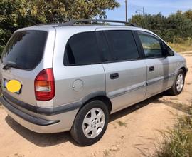 Zafira 2.2 Dti o permuto