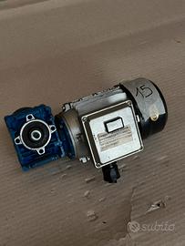 Motoriduttore a Vite Senza Fine 15