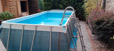 Piscina Bestway 4x2 poco usata