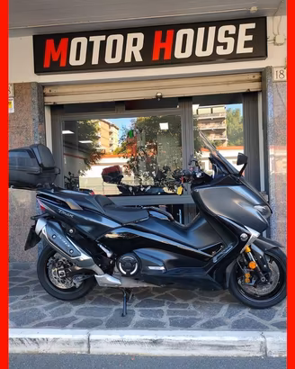 Yamaha tmax 530 dx passaggio inclusopermuterate