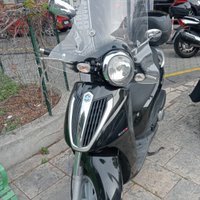 Piaggio 300 ie