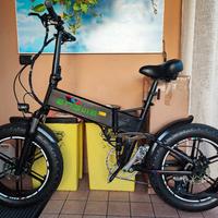Bicicletta elettrica fat bike 