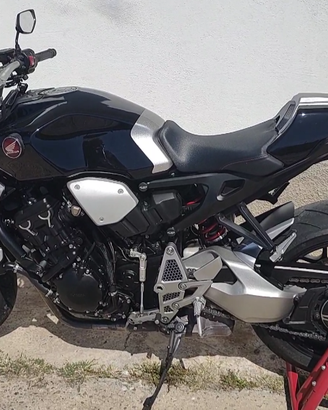 Honda CB1000R plus
