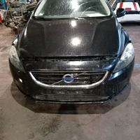 VOLVO V40 ANNO 2014 SOLO PER RICAMBI