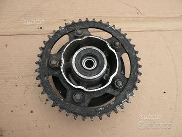 Mozzo posteriore Hornet 600