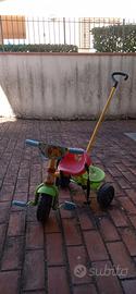 Triciclo Bambino  Winnie the Pooh con asta