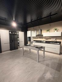 Cucina Lube nuova per rinnovo mostra -60%