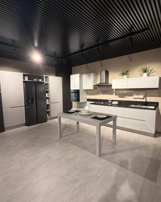 Cucina Lube nuova per rinnovo mostra -60%