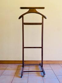 Appendiabiti indossatore