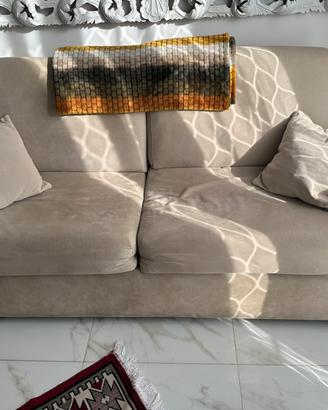 Divano letto due ampie sedute