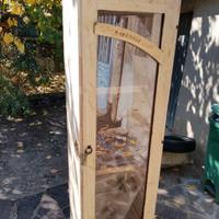 espositore vetrina  fatta a mano 