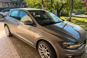 Polo VI 2017 5p 1.0 evo Comfortline 65cv
