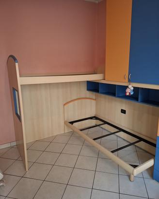 Cameretta a castello con 3 letti
