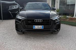 AUDI - Q8 - 50 TDI 286 CV quattro tiptronic Sport