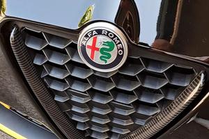 alfa romeo giulietta carbon edition 
