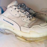 BALENCIAGA Triple S 41 Sneakers