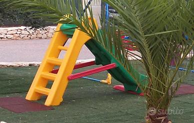 Scivolo Chicco + 6 mattoni antitrauma