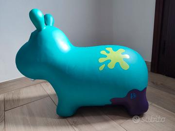 Ippopotamo gonfiabile cavalcabile