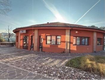 Locale commerciale 600 mq