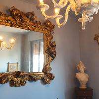 specchiera a cartiglio in legno