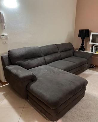 Divano angolare con chaise longue