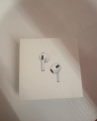 Apple aipods (terza generazione) con custodia di r
