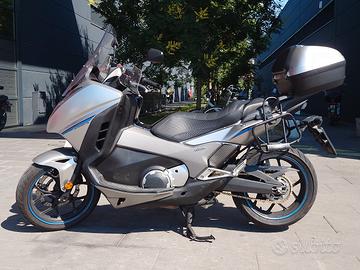 Honda Integra 750 S 