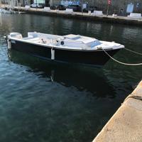 Barca in vetroresina mt 6,30 con motore