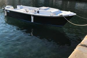 Barca in vetroresina mt 6,30 con motore