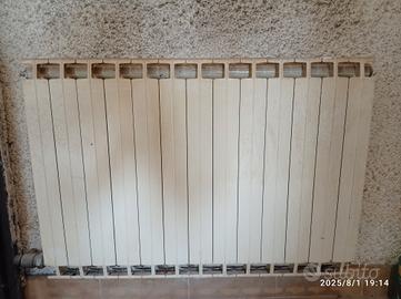 radiatori alluminio colore avorio