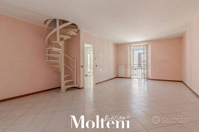 Appartamento di 132 m² con 3 locali a Lecco