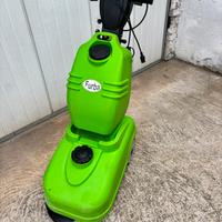 Lavasciuga pavimenti a batteria DISPONIBILE