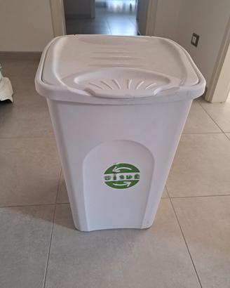 Bidone con coperchio 50L 36×36×57