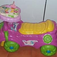 Macchinina cavalcabile 