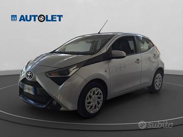Toyota Aygo Connect 1.0 VVT-i 72 CV 5 porte x-play