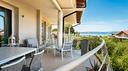 appartamento-su-due-livelli-con-due-terrazzi-e-box