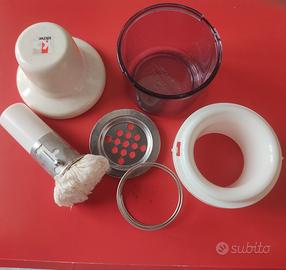 Attrezzo regolabile per spennellare olio